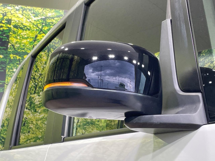 2022 Honda N-BOX CUSTOM 6BA-JF3 (UW-6a053bd9858b9)[25]