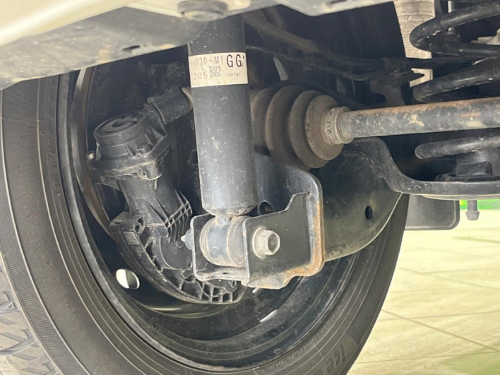 2023 Honda N-BOX 6BA-JF4 (UW-6a053bdb58f6a)[10]