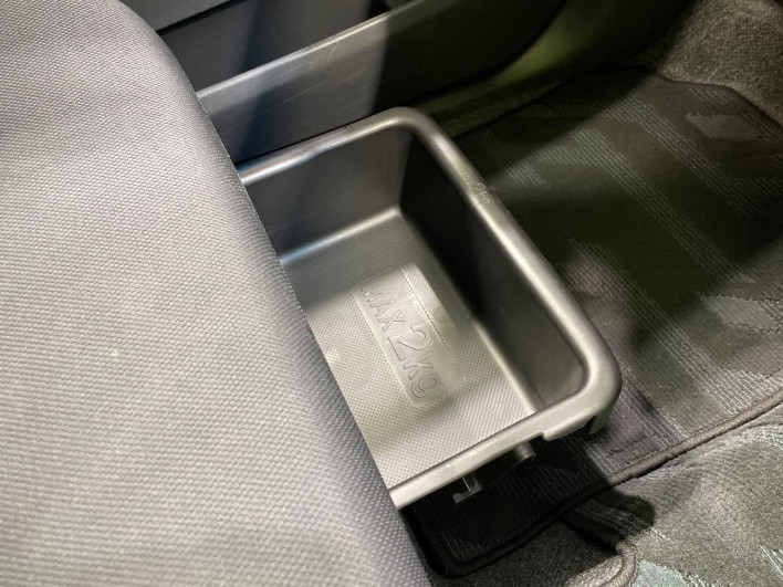 2013 Subaru Stella DBA-LA100F (UW-6a053bf3aab8d)[28]