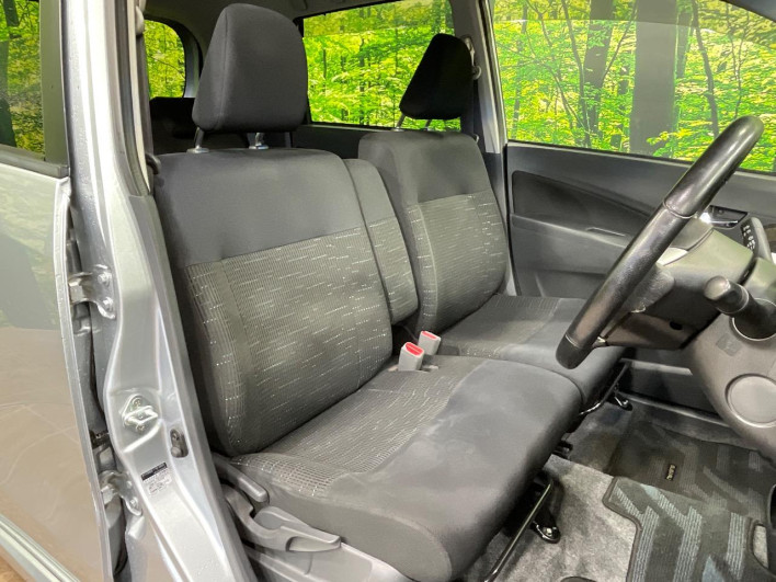 2013 Subaru Stella DBA-LA100F (UW-6a053bf3aab8d)[29]