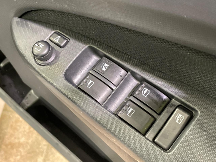 2013 Subaru Stella DBA-LA100F (UW-6a053bf3aab8d)[11]