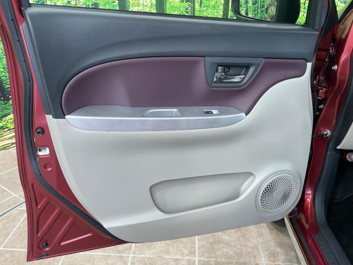2015 Daihatsu Cast DBA-LA250S (UW-6a053bf691103)[26]