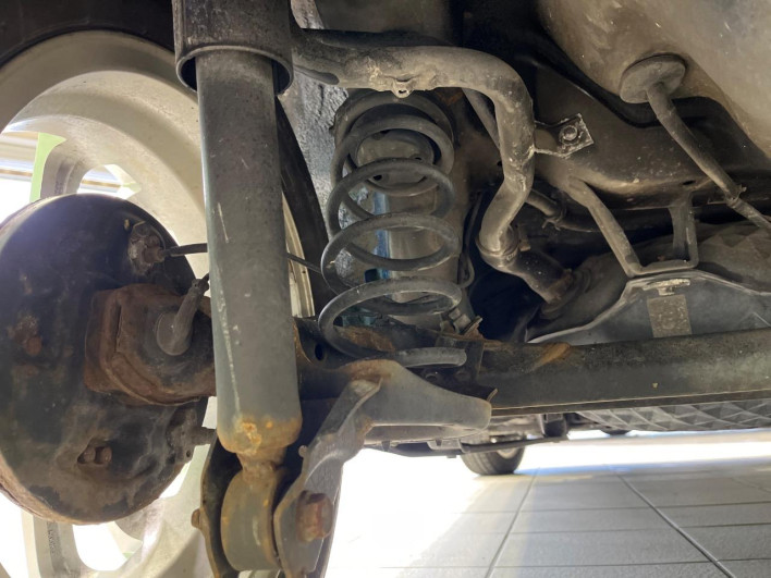 2017 Daihatsu Cast DBA-LA250S (UW-6a053bf7e883d)[11]