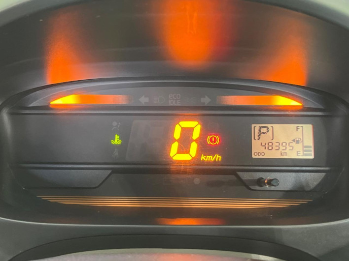 2013 Daihatsu Mirai Ease DBA-LA300S (UW-6a053bfa46bc6)[13]