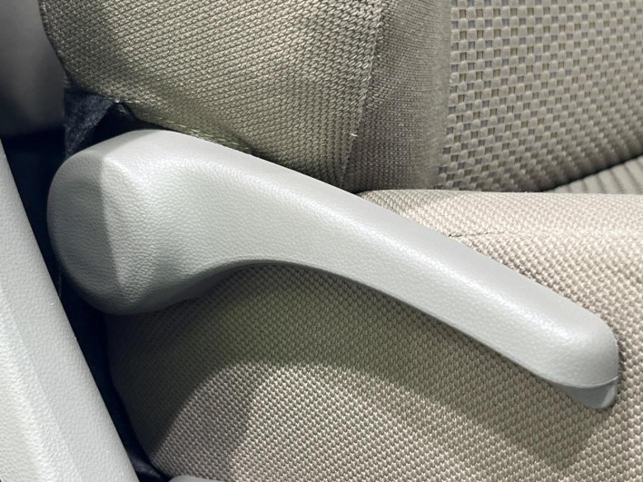2013 Daihatsu Mirai Ease DBA-LA300S (UW-6a053bfa46bc6)[19]
