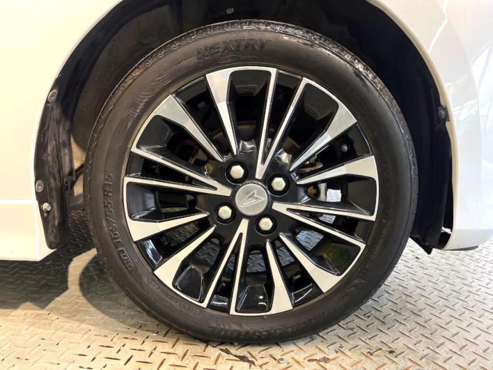 2019 Daihatsu Tanto 5BA-LA650S (UW-6a053c0398ce9)[26]