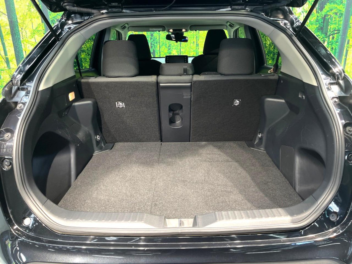 2022 Toyota Yaris Cross 6AA-MXPJ10 (UW-6a053c35547a3)[29]