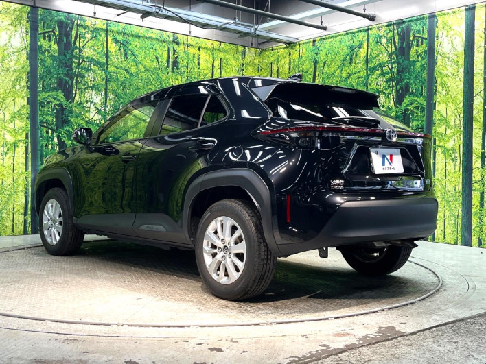 2022 Toyota Yaris Cross 6AA-MXPJ10 (UW-6a053c35547a3)[25]