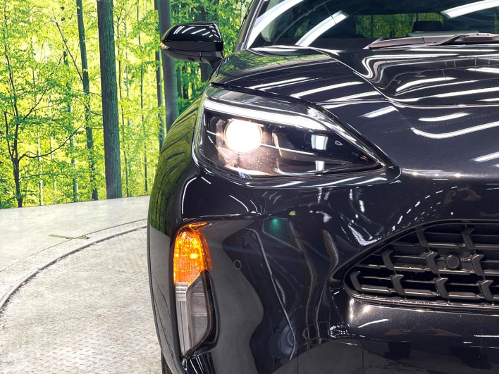 2022 Toyota Yaris Cross 6AA-MXPJ10 (UW-6a053c35547a3)[14]