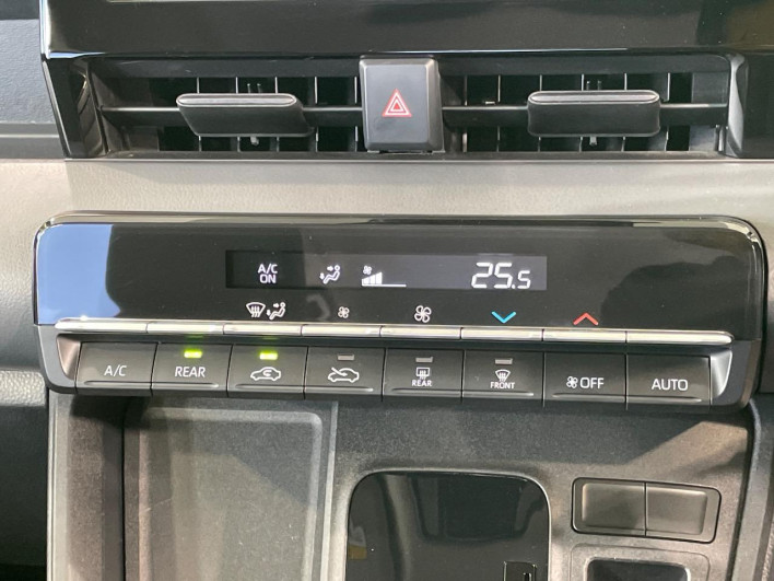 2023 Toyota Noah 6BA-MZRA90W (UW-6a053c415fed6)[29]