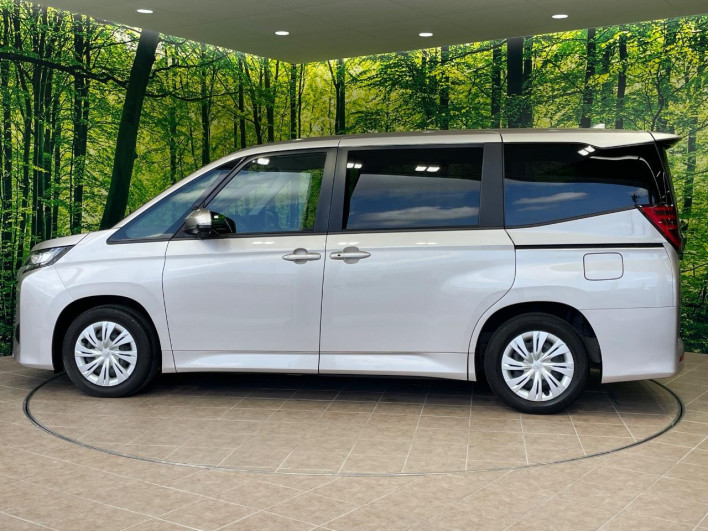 2023 Toyota Noah 6BA-MZRA90W (UW-6a053c415fed6)[10]