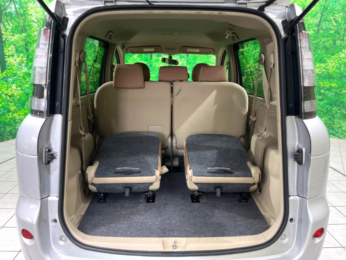 2012 Toyota Sienta DBA-NCP81G (UW-6a053c4470850)[15]