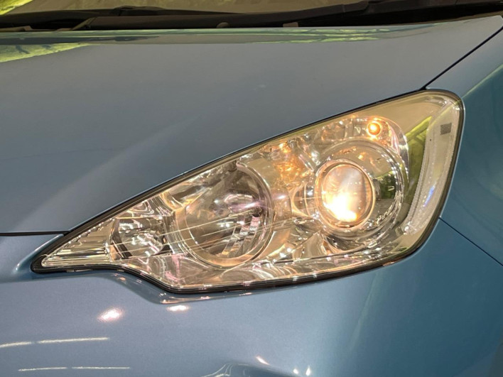 2014 Toyota Aqua DAA-NHP10 (UW-6a053c46cdf95)[13]