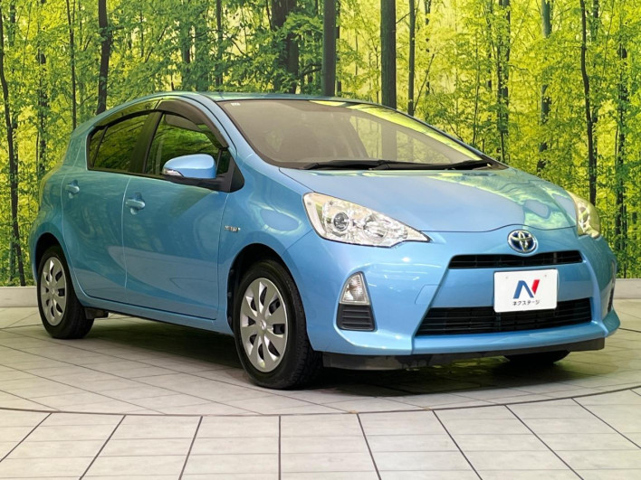 2014 Toyota Aqua DAA-NHP10 (UW-6a053c46cdf95)[6]