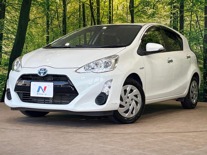 2017 Toyota Aqua DAA-NHP10 (UW-6a053c492843b)[0]