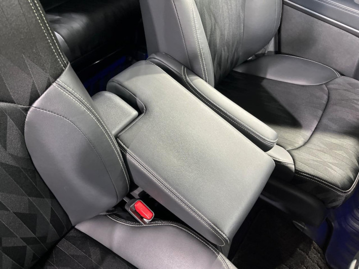2019 Honda Odyssey Hybrid 6AA-RC4 (UW-6a053c508246d)[25]