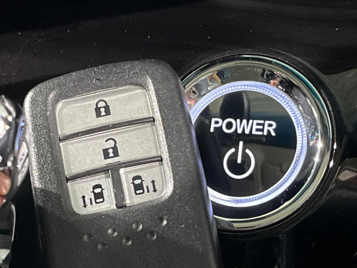 2019 Honda Odyssey Hybrid 6AA-RC4 (UW-6a053c508246d)[4]