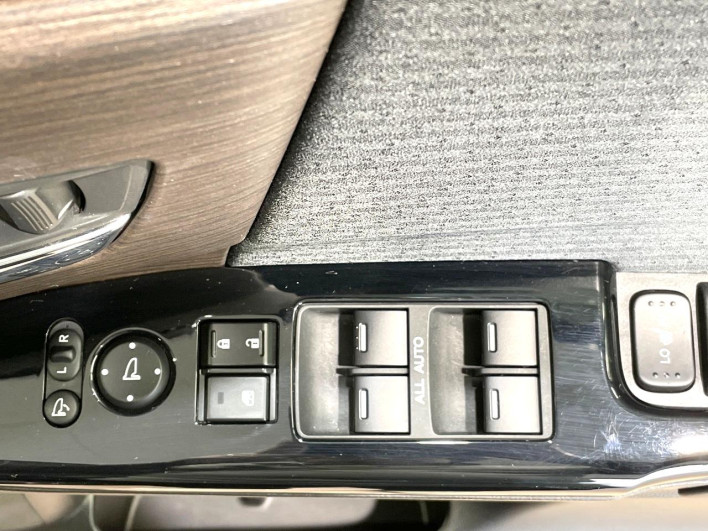 2021 Honda Odyssey Hybrid 6AA-RC4 (UW-6a053c5098c70)[10]
