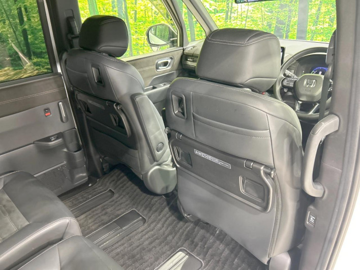 2022 Honda Step Wagon 6AA-RP8 (UW-6a053c52eeafe)[25]