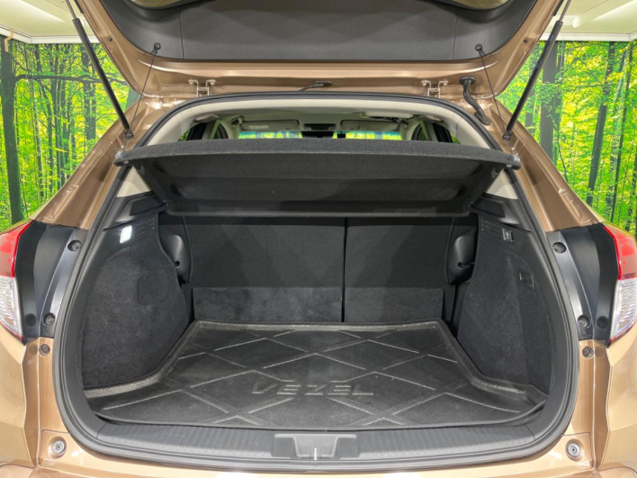 2016 Honda VEZEL DAA-RU3 (UW-6a053c5627d6d)[25]