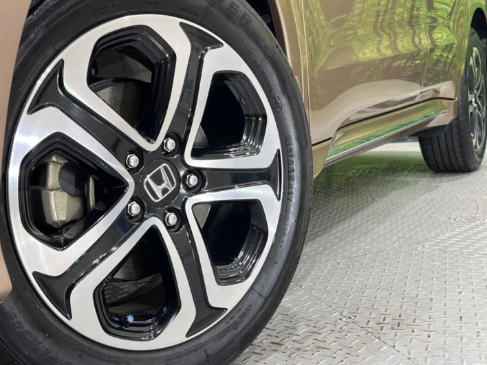 2016 Honda VEZEL DAA-RU3 (UW-6a053c5627d6d)[4]