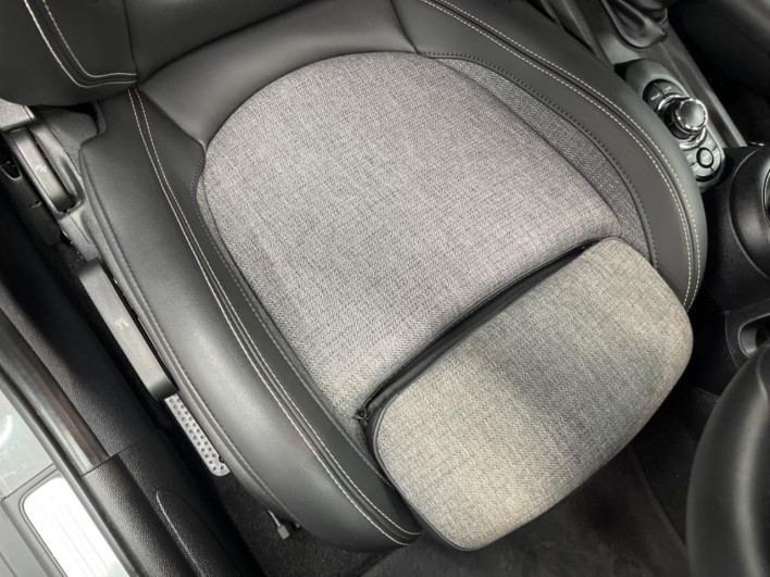 2022 Rover Mini 3BA-XU15MW (UW-6a053c75102a1)[25]