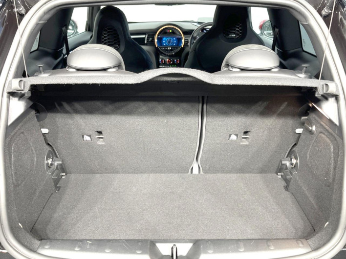 2020 Rover Mini 3BA-XRJCWMW (UW-6a053c76a6f27)[14]
