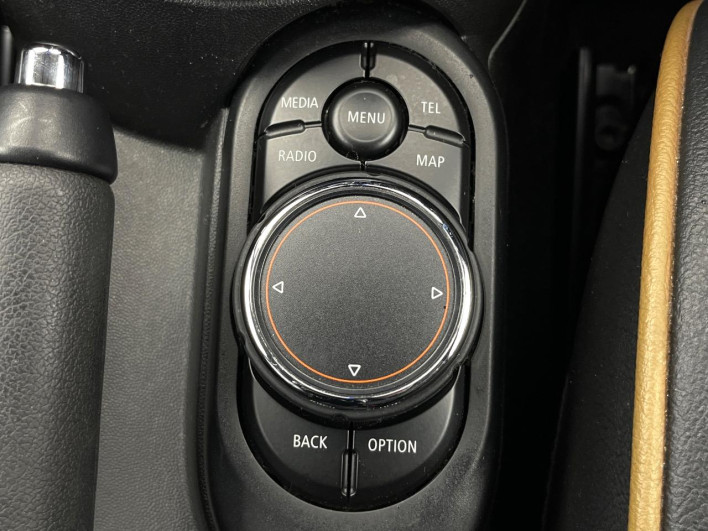 2017 Rover Mini LDA-XT20 (UW-6a053c770e662)[12]