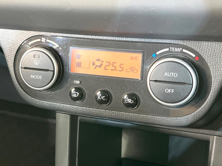 2007 Suzuki Swift DBA-ZC21S (UW-6a053c7a6a32a)[21]