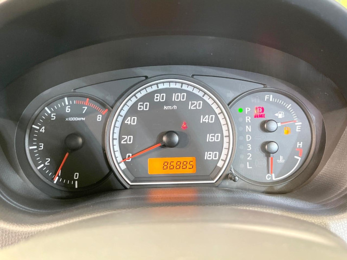 2007 Suzuki Swift DBA-ZC21S (UW-6a053c7a6a32a)[20]