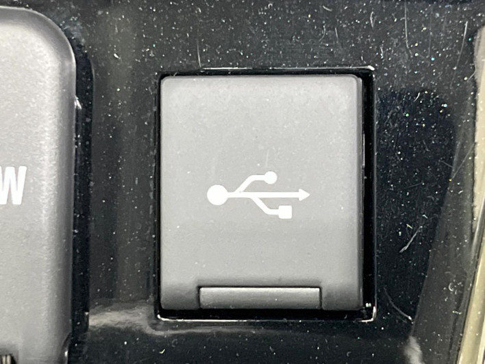 2021 Toyota Prius 6AA-ZVW51 (UW-6a053c8a9a0f5)[27]