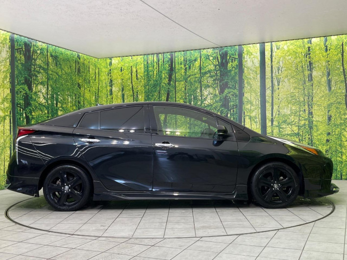 2022 Toyota Prius 6AA-ZVW51 (UW-6a053c8b81e84)[9]
