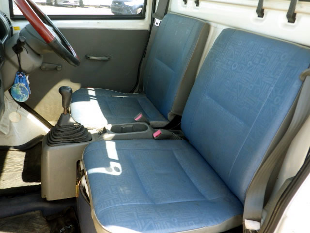 1999 Mitsubishi Minicab Truck U61T (UW-6a0c3128bbe35)[5]