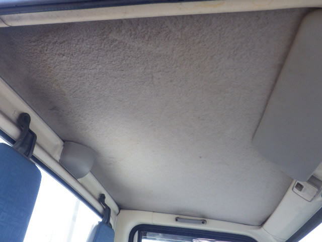 1999 Mitsubishi Minicab Truck U61T (UW-6a0c3128bbe35)[16]