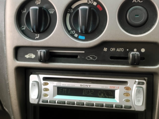 2001 Honda Life JB1 (UW-6a0ffae1dd05a)[11]