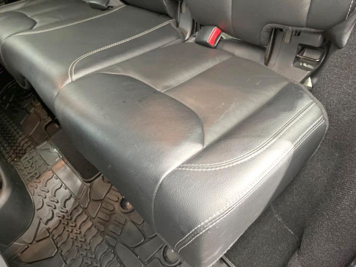 2017 Chrysler Jeep Wrangler Unlimited ABA-JK36L (UW-6a068d26a0061)[17]