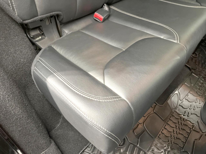 2017 Chrysler Jeep Wrangler Unlimited ABA-JK36L (UW-6a068d26a0061)[20]