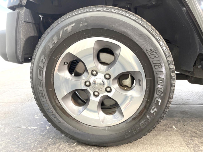2017 Chrysler Jeep Wrangler Unlimited ABA-JK36L (UW-6a068d26a0061)[7]