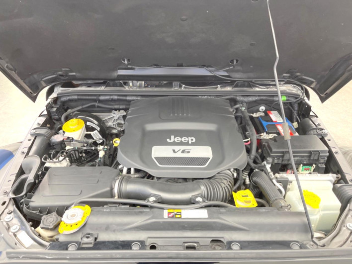 2017 Chrysler Jeep Wrangler Unlimited ABA-JK36L (UW-6a068d26a0061)[19]