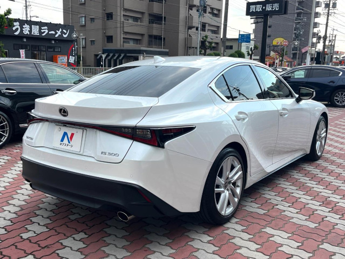 2020 Lexus IS 3BA-ASE30 (UW-6a068d3eed630)[7]