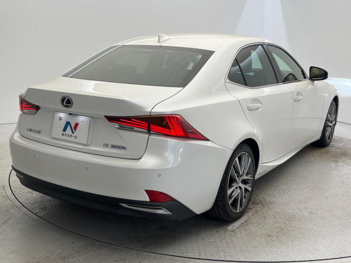 2017 Lexus IS DAA-AVE30 (UW-6a068d40eb29f)[14]