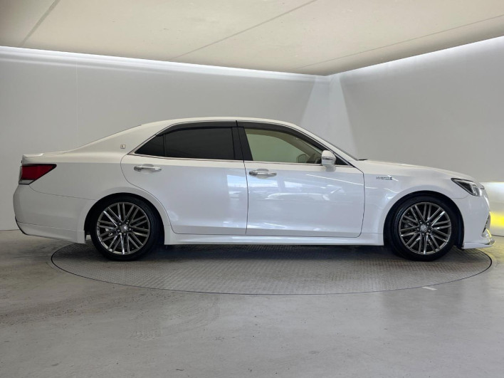 2015 Toyota Crown Hybrid DAA-AWS210 (UW-6a068d450a4e9)[15]