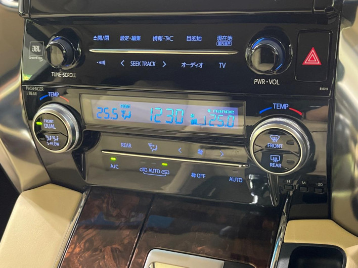 2019 Toyota Alphard Hybrid DAA-AYH30W (UW-6a068d4d6d249)[29]