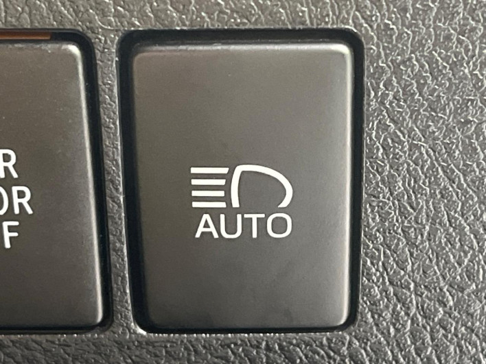 2019 Toyota Alphard Hybrid DAA-AYH30W (UW-6a068d4d6d249)[15]
