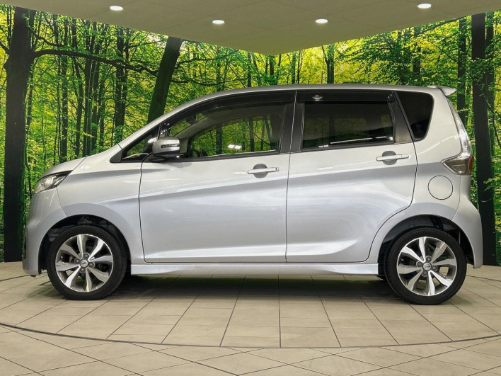2013 Nissan Days DBA-B21W (UW-6a068d57e34cd)[14]
