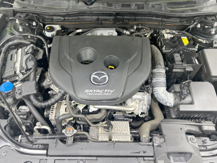 2016 Mazda Axela Sports LDA-BMLFS (UW-6a068d64dd0a7)[4]