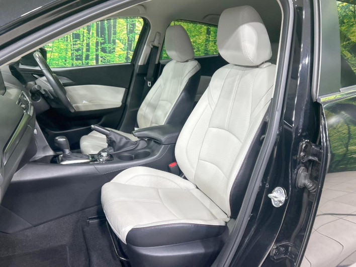 2016 Mazda Axela Sports LDA-BMLFS (UW-6a068d64dd0a7)[20]