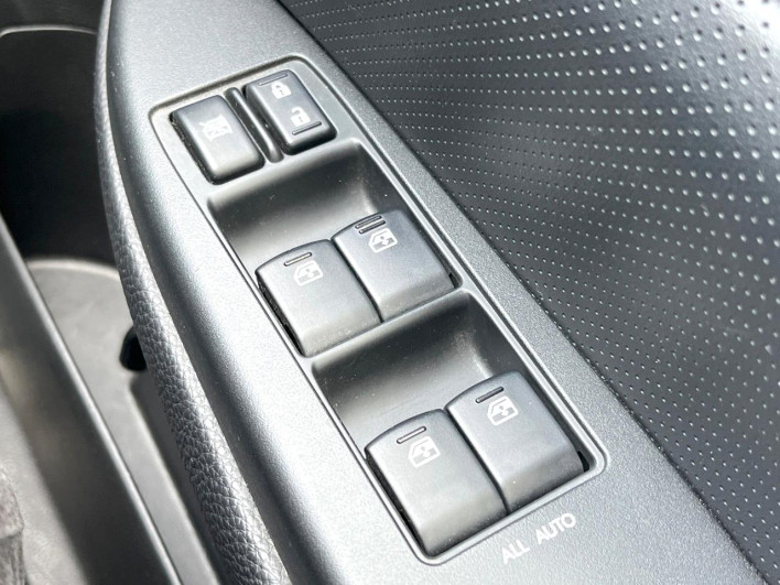 2013 Subaru Legacy B4 DBA-BMM (UW-6a068d650fc92)[23]