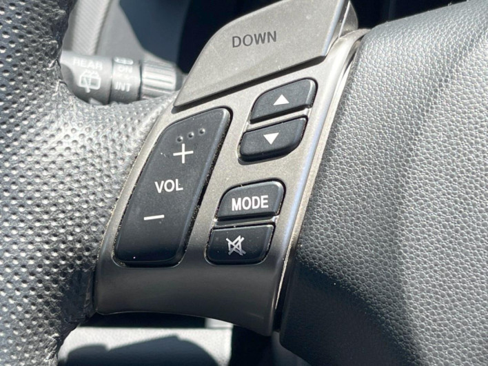 2009 Mazda Premacy DBA-CREW (UW-6a068d6889b3d)[29]