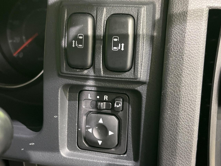 2017 Mitsubishi Delica D:5 LDA-CV1W (UW-6a068d695c9a9)[17]